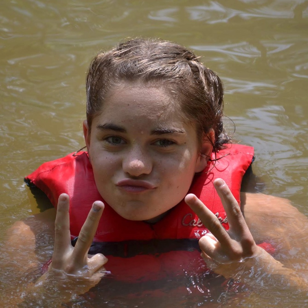 Meet your Posher, Ella